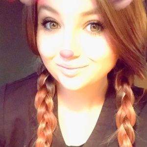 Meet your Posher, Cassandra